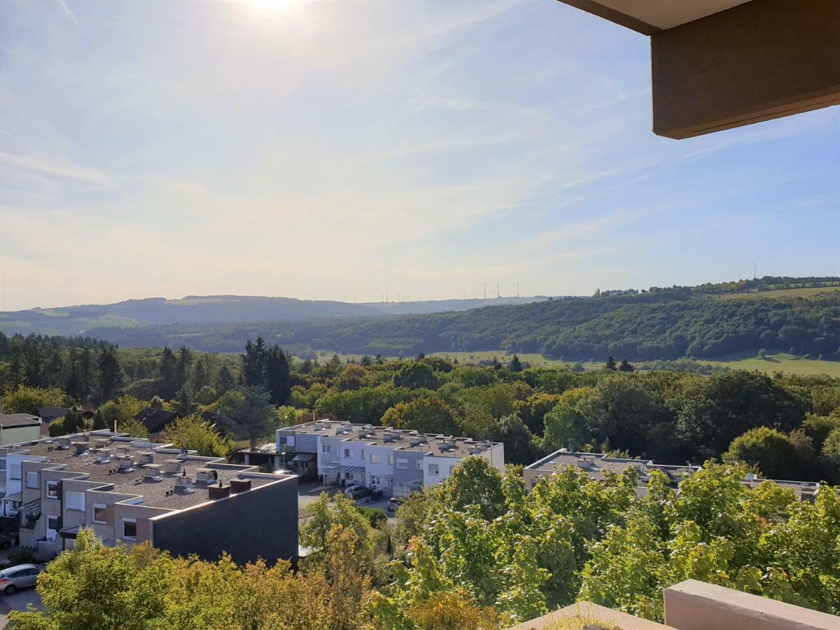 60 Qm Mit Aussicht In Konz Apartment Luaran gambar